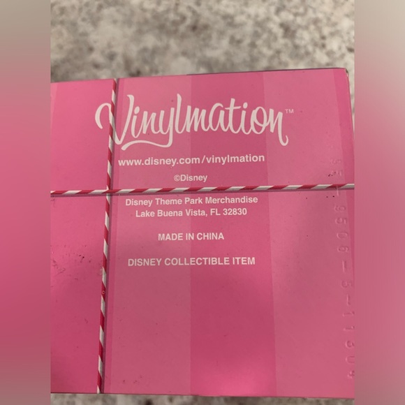 Disney Vinylmation Bakery Series Aristocats Cupcake Vinyl Figure - Picture 7 of 7